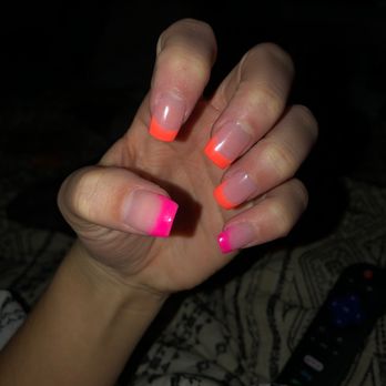Grand Nails Lounge - So cute! Full dip set with dip colored tips by Tony! - Nail Salons Near Me - Phoenix, Arizona Grand Nails Lounge - So cute! Full dip set with dip colored tips by Tony! - Nail Salons Near Me - Phoenix, Arizona