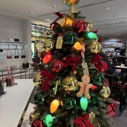 The Coach Store - Beautiful Christmas tree inside The Coach Store at Glendale Galleria during January 1, 2026 visit.