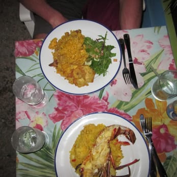 Bili Restaurant - Puerto Rican Paella and seafood paella - Caribbean Near Me - Vieques, Puerto Rico