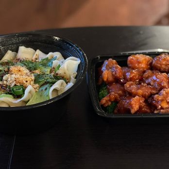 Uncle Zhou - Dial Oil Hand Drawn Wide Noodles and General Tso's Chicken to go - Chinese Near Me - Plano, Texas Uncle Zhou - Dial Oil Hand Drawn Wide Noodles and General Tso's Chicken to go - Chinese Near Me - Plano, Texas