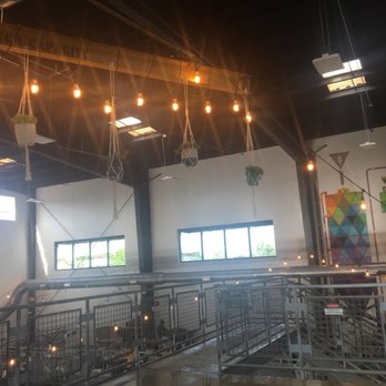Caboose Commons - Breweries Near Me - Fairfax, Virginia