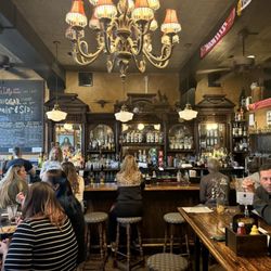 Bulls Head Public House - Over 100 years old bar back from England