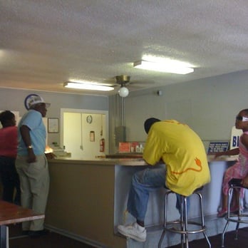 Blue Dot Barbecue - Hole in the wall. - Burgers Near Me - Pensacola, Florida