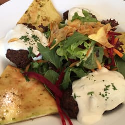 Cafe Affair - Falafel salad