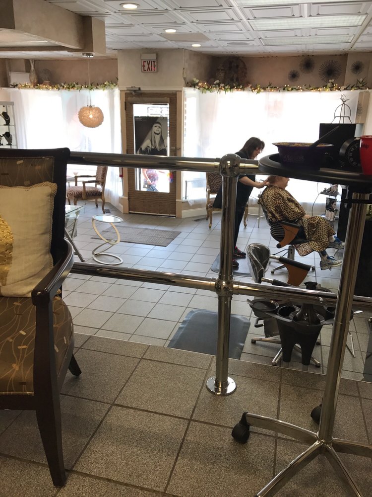 Studio 46 Hair Designers Logo