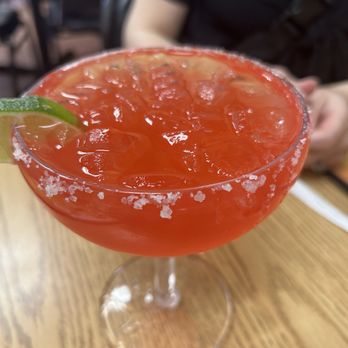 Taqueria El Bronco - Strawberry margarita - Mexican Near Me - Saint Louis, Missouri Taqueria El Bronco - Strawberry margarita - Mexican Near Me - Saint Louis, Missouri