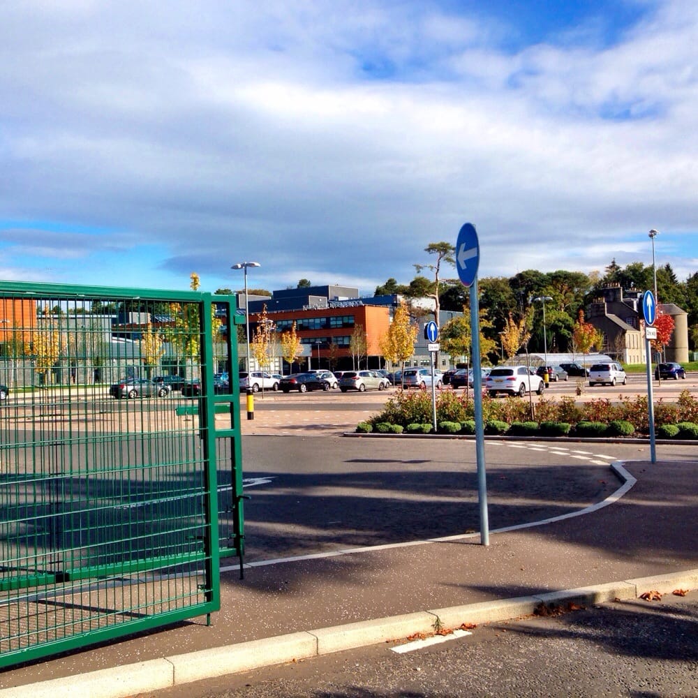 EASTWOOD HIGH SCHOOL Middle Schools & High Schools Capelrig Road