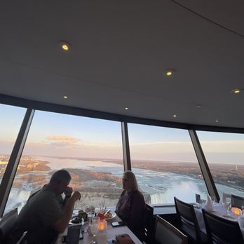 Skylon Tower - 4/14/24 - Canadian (New) Near Me - Niagara Falls, Ontario