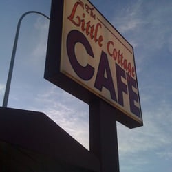 Little Cottage Cafe - Cafe sign