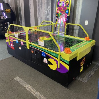 Bigfoot's Coastal Arcade - Air hockey table - Arcades Near Me - Newport, Oregon Bigfoot's Coastal Arcade - Air hockey table - Arcades Near Me - Newport, Oregon