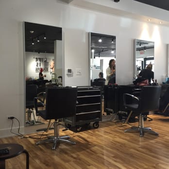 Salon Vole - Hair Salons Near Me - Highland Park, Illinois