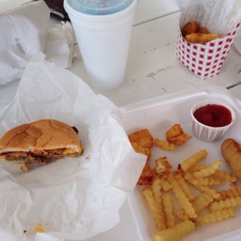 Dairyland Drive-In - Burger size - American Near Me - Fergus Falls, Minnesota Dairyland Drive-In - Burger size - American Near Me - Fergus Falls, Minnesota