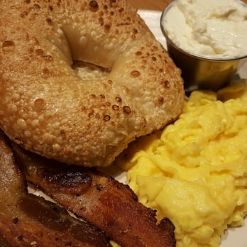 Juniper Bar & Restaurant - Great sampling of breakfast items for kids - American Near Me - Burlington, Vermont