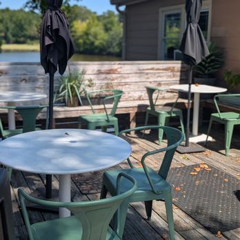 Alcove Coffeehouse  - Outdoor seating - Coffee & Tea Near Me - Lilburn, Georgia