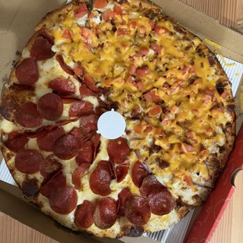 Delish Pizza - Pizza Near Me - North Highlands, California