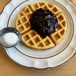The Farmer’s Kitchen - Fruit waffle without whipped cream