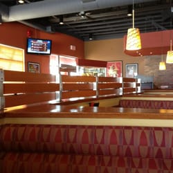 Boston Pizza - Typical BP layout, nice and friendly