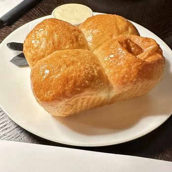 Masons Steakhouse - Bread service - Steakhouses Near Me - Quincy, Massachusetts