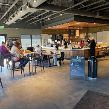 Starbucks - people sitting at tables in a coffee shop - Coffee & Tea Near Me - Pittsburgh, Pennsylvania Starbucks - people sitting at tables in a coffee shop - Coffee & Tea Near Me - Pittsburgh, Pennsylvania
