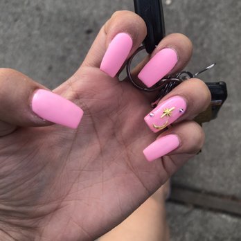 Polish House - Baby girl with matte top - Nail Salons Near Me - Sacramento, California Polish House - Baby girl with matte top - Nail Salons Near Me - Sacramento, California