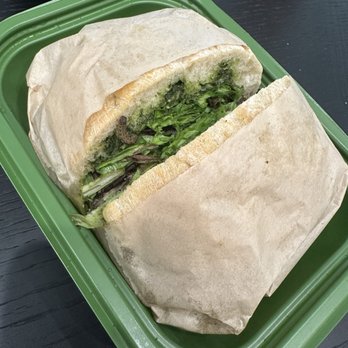 Urth Caffé-Pasadena - WORM IN FOOD - Cafes Near Me - Pasadena, California