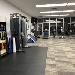 Team Rehabilitation - Chicago - Open gym area