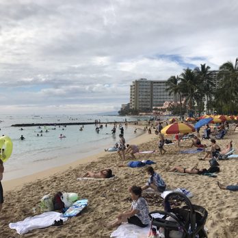 Waikiki Beach - Crooowded!!! - Beaches Near Me Waikiki Beach - Crooowded!!! - Beaches Near Me