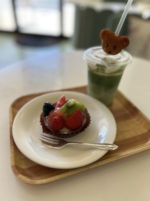 Pâtisserie Chantilly by null