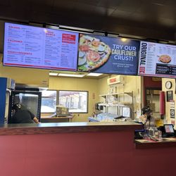 Me-n-Ed's Pizzeria - Order