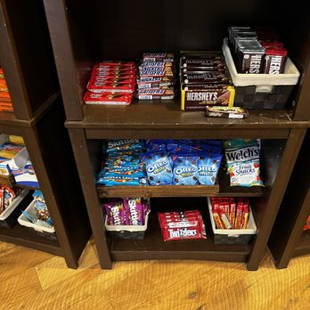 Santa Ynez Valley Marriott - some snacks available at their market - Hotels Near Me - Buellton, California Santa Ynez Valley Marriott - some snacks available at their market - Hotels Near Me - Buellton, California