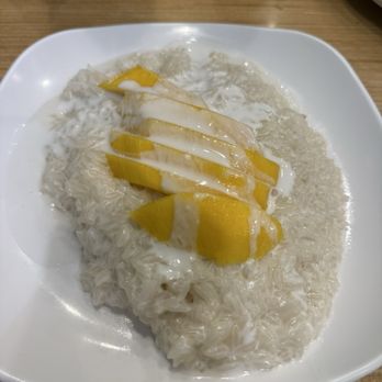Supa Thai - Mango sticky rice - Thai Near Me - Kapolei, Hawaii