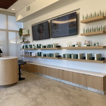 Skin Experts - Lobby - Skin Care Near Me - Brentwood, California Skin Experts - Lobby - Skin Care Near Me - Brentwood, California