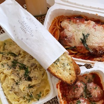 Grassa - Cacio e Pepe Garlic Breas Chicken Parm Grass's Meatballs - Italian Near Me - Portland, Oregon Grassa - Cacio e Pepe Garlic Breas Chicken Parm Grass's Meatballs - Italian Near Me - Portland, Oregon