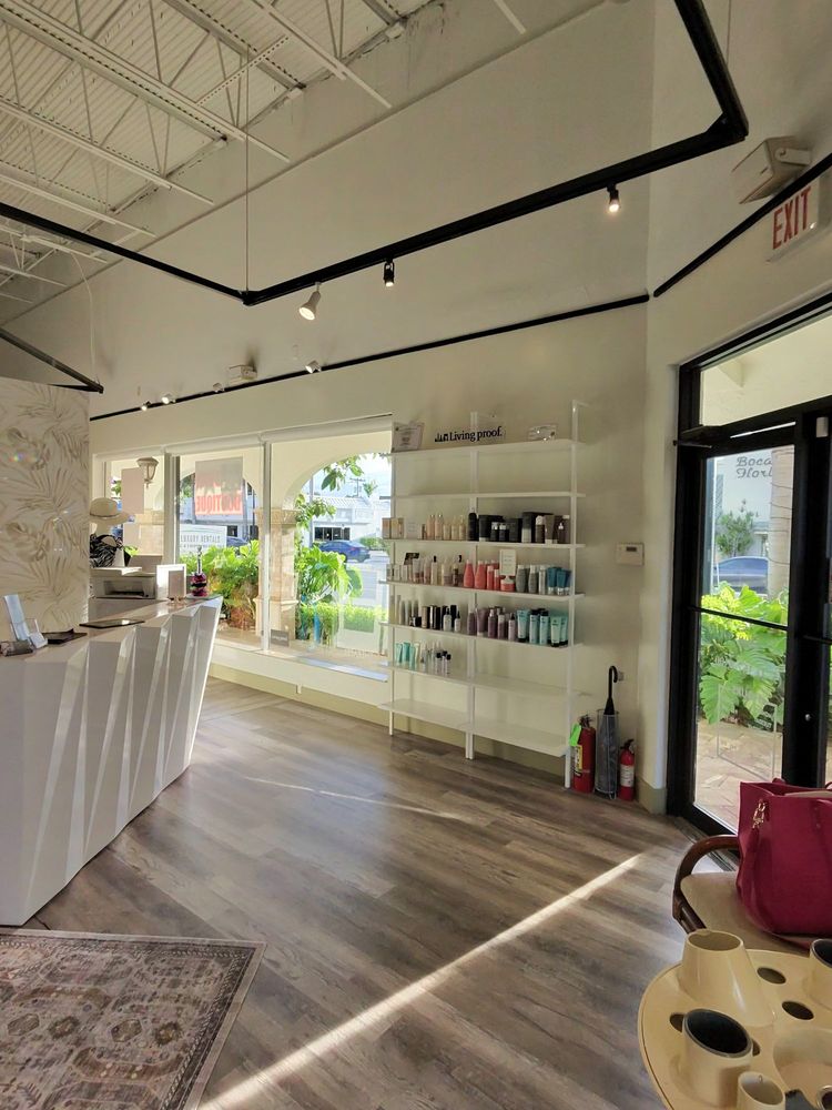 Salon Spa 300 Image