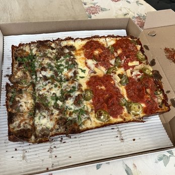 Xtra Cheese - 10 piece pizza, size "large" - Pizza Near Me - Whittier, California