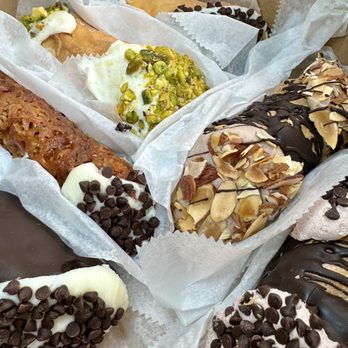 Mike's Pastry - Bakeries Near Me - Boston, Massachusetts Mike's Pastry - Bakeries Near Me - Boston, Massachusetts