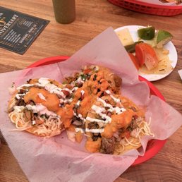 Little crispy tacos with pastor and suadero