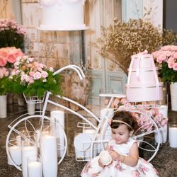 Touch of Pixie Dust - Daniella's Patisserie 
Follow us on Instagram 
@events_bypixiedust