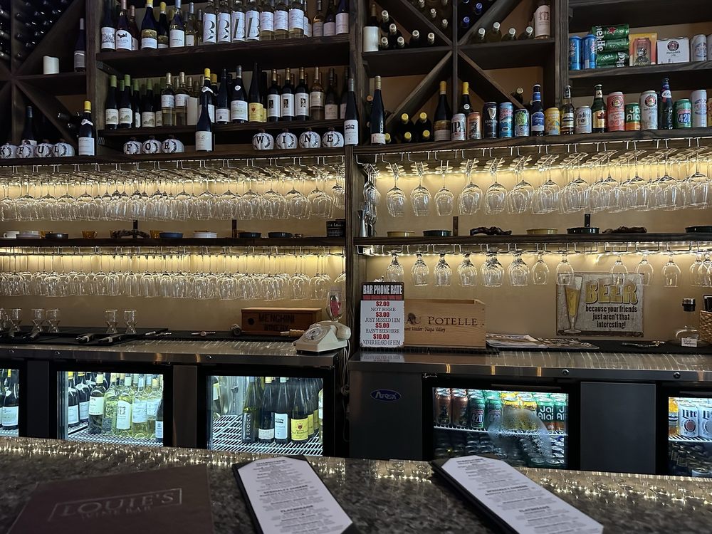 Louie's Wine Bar Image