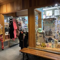 J P Woolies - Shop entrance