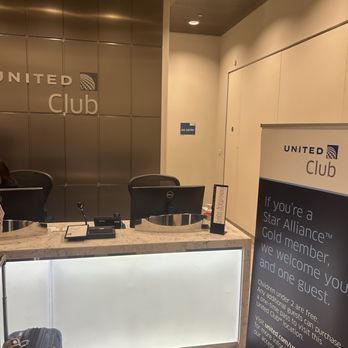 United Global First Lounge - Airport Lounges Near Me - Hounslow, XGL