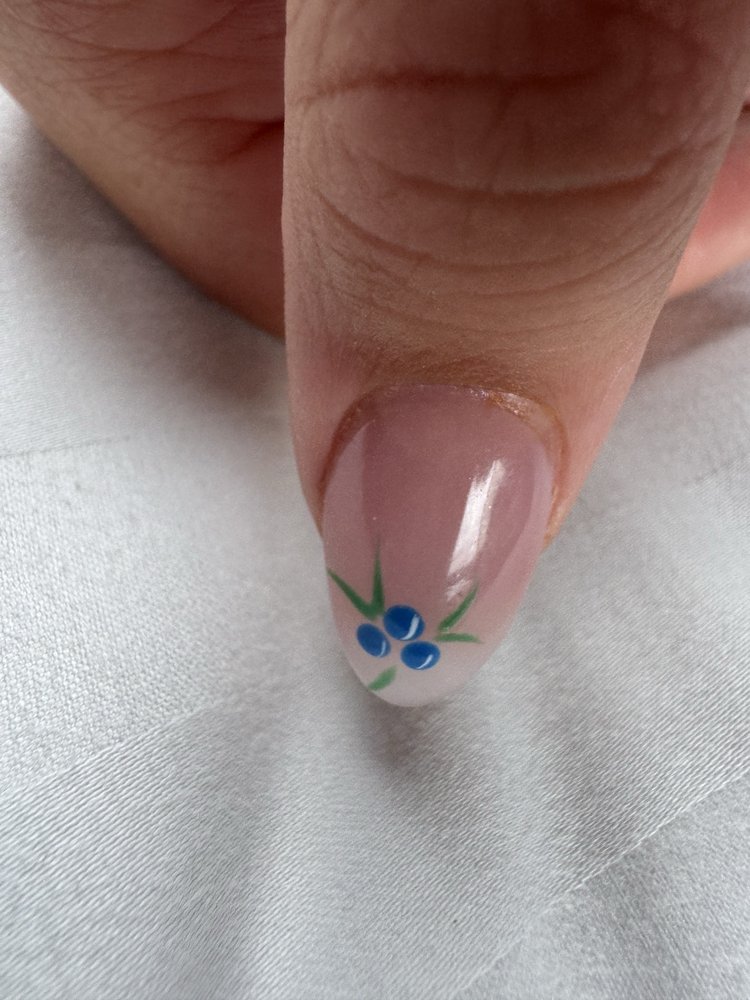 CEO Nails & Spa Logo