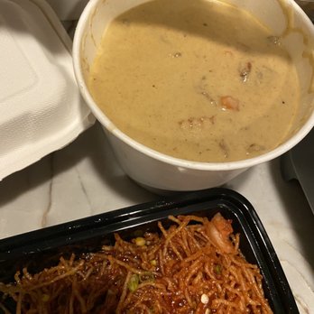 Di Chan Thai Restaurant - Yellow Curry - Thai Near Me - San Diego, California Di Chan Thai Restaurant - Yellow Curry - Thai Near Me - San Diego, California