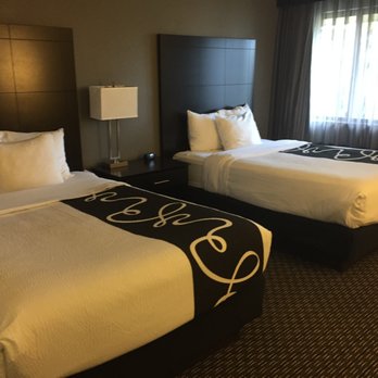 la quinta inn pillows