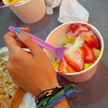 Salju Dessert - Pineapple with strawberry and mango - Desserts Near Me - Alhambra, California Salju Dessert - Pineapple with strawberry and mango - Desserts Near Me - Alhambra, California