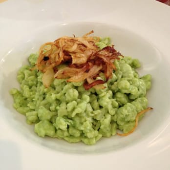 Bürgerspital Weinstuben - Bärlauchkäsespätzle (Wild garlic cheese Spätzle) with roasted onions - German Near Me - Würzburg, BY