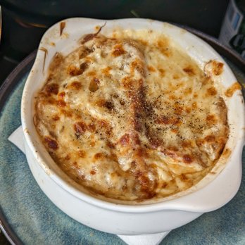 Bistro le Sam - French onion soup - Canadian (New) Near Me - Quebec City, Quebec Bistro le Sam - French onion soup - Canadian (New) Near Me - Quebec City, Quebec