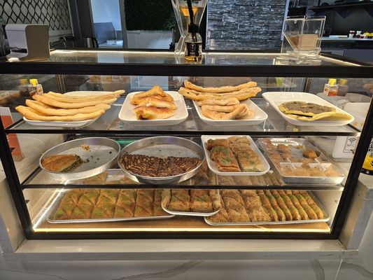 Lazeez Kitchen by null
