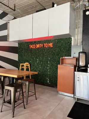 Tin & Taco by null