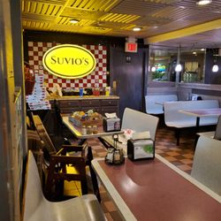 Suvio Pizzeria & Restaurant